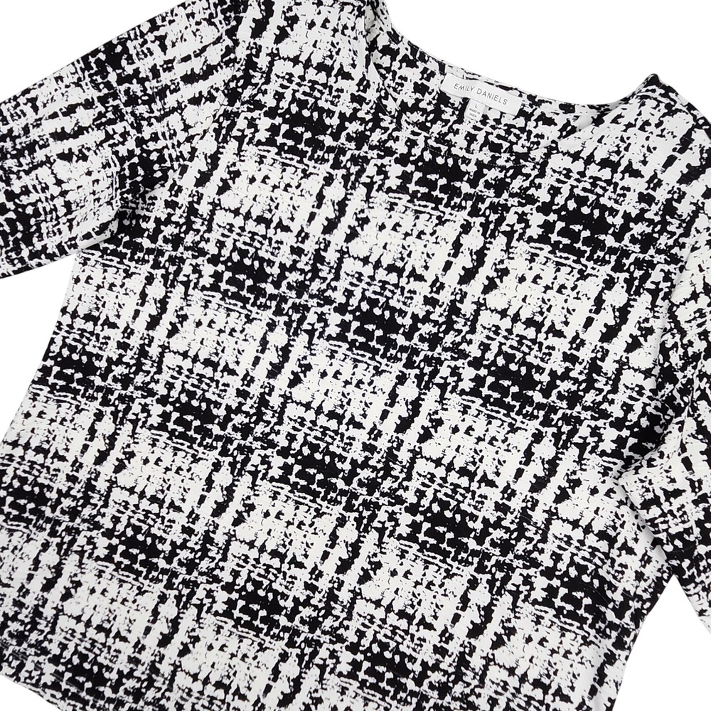 Emily Daniels Top Women L White Black Abstract Print 3/4 Sleeve Blouse Stretch
